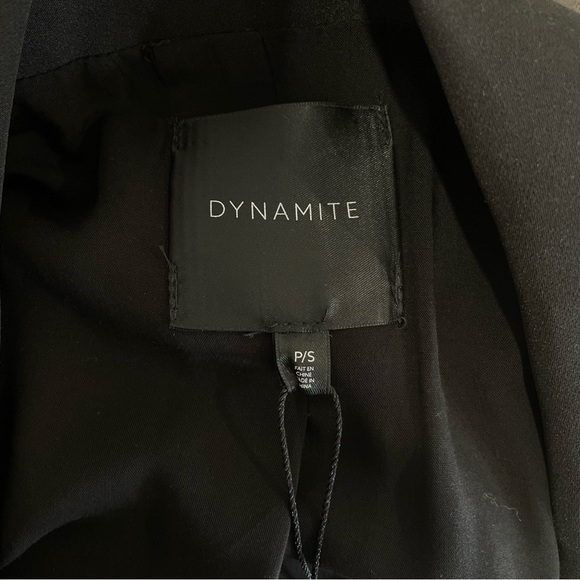 SOLD Dynamite Black Blazer - Picture 7 of 11